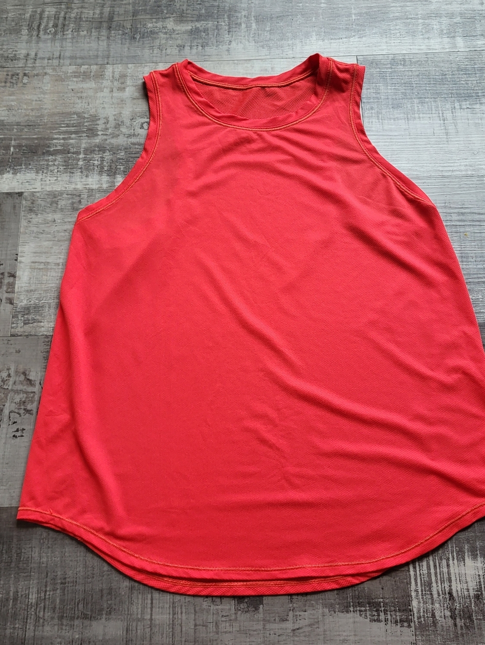 Lululemon Women’s Red Tank Top Size 8 Mesh Lightweight Semi-sheer Athletic Gym